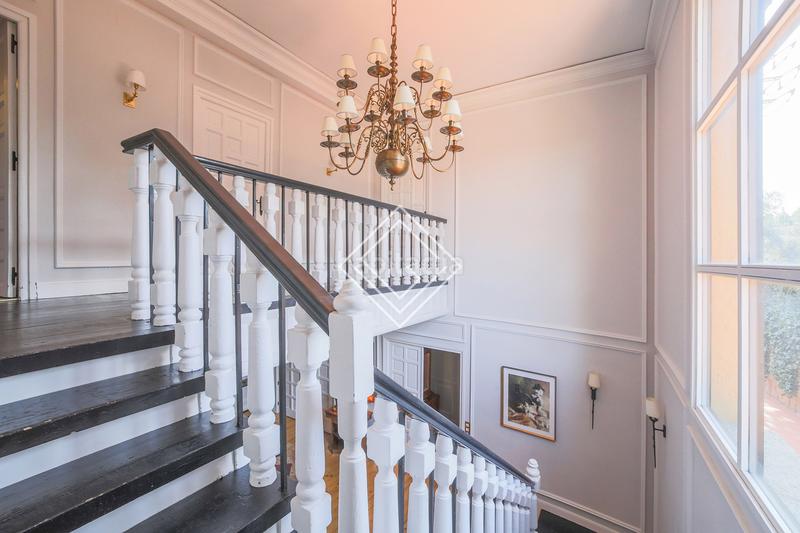 Foto f02bf5ec-c03c-4ed7-8f5c-d5741042914a. Miete chalet mit kamin heizung parking pool in Ciudad Universitaria Madrid