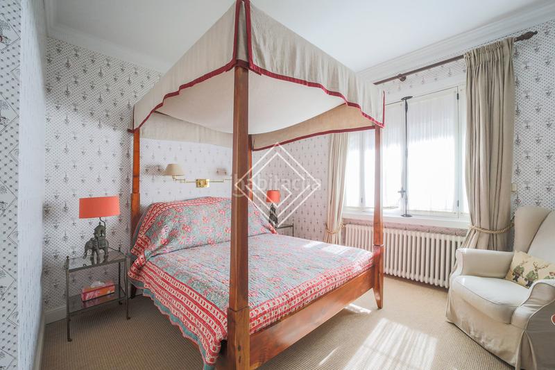 Foto 1089e09a-631d-4f77-ad2e-640331bb7edd. Affitto chalet con camino riscaldamento parcheggio piscina in Madrid