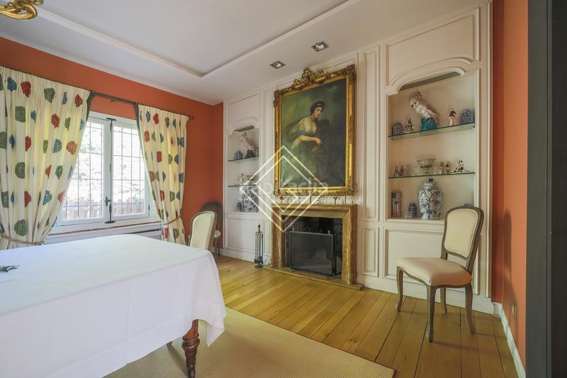 Foto 5d193b5e-147d-4f6b-802a-066453861a5c. Affitto chalet con camino riscaldamento parcheggio piscina in Madrid