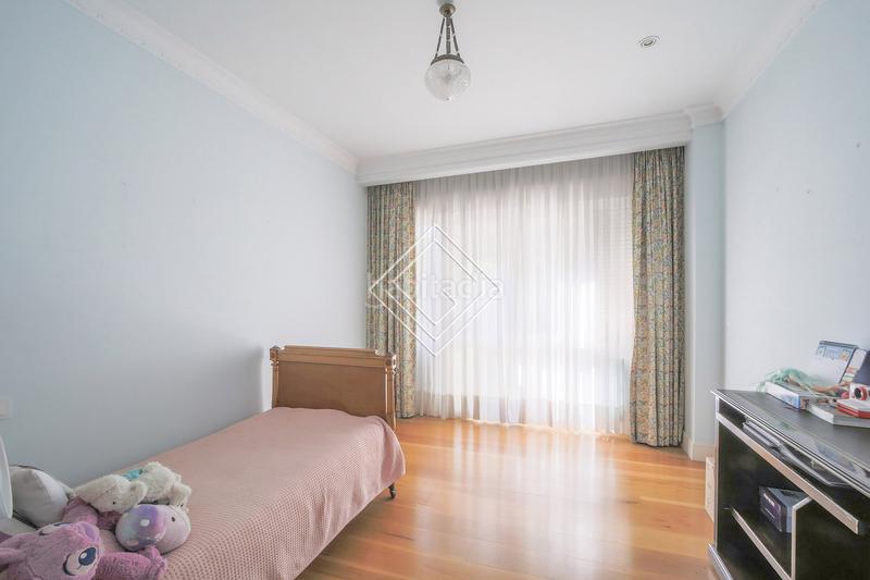 Foto 0e8cbdb3-5ffc-4958-afa4-7fe09ca326c3. Chalet with heating parking pool in Ciudad Universitaria Madrid