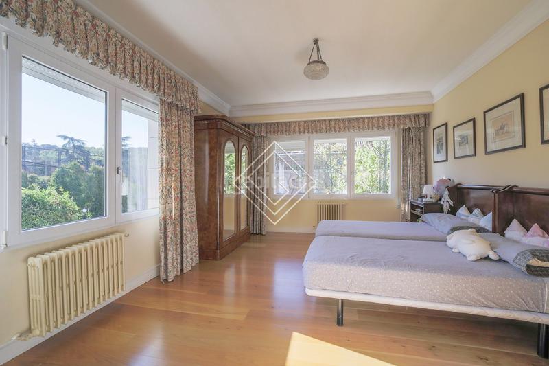 Foto 1f0cc5fa-613b-4e0c-8cbf-ec2c9bd65173. Chalet with heating parking pool in Ciudad Universitaria Madrid