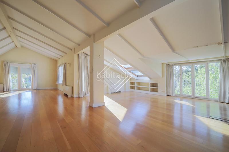 Foto 31a238b4-9473-4e67-ab3c-be2eafd22e51. Chalet with heating parking pool in Ciudad Universitaria Madrid