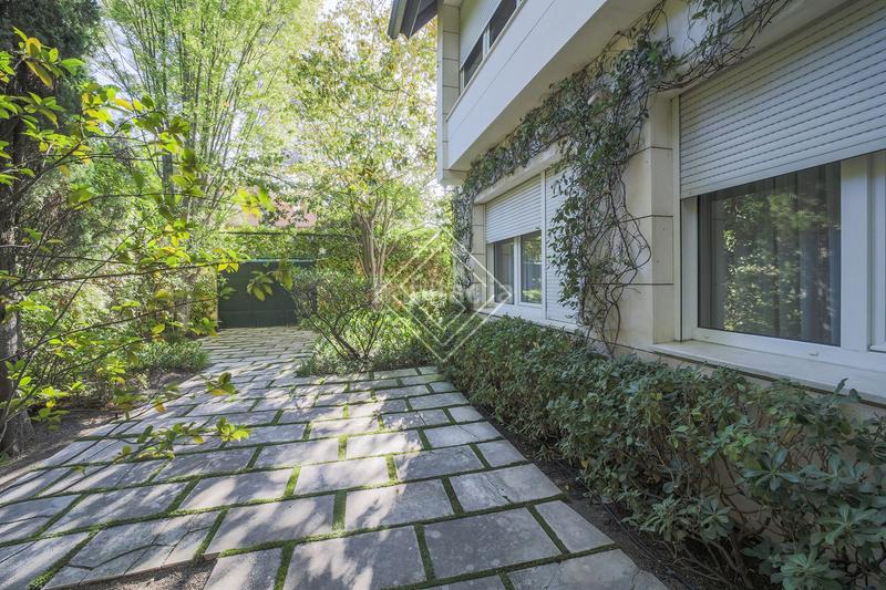 Foto 9303cb37-7631-4809-a33c-671939f58c76. Chalet with heating parking pool in Ciudad Universitaria Madrid