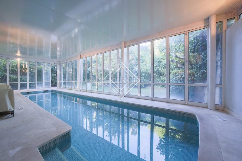 Foto af98da39-f8c5-4267-a486-0086f8e51978. Chalet with heating parking pool in Ciudad Universitaria Madrid