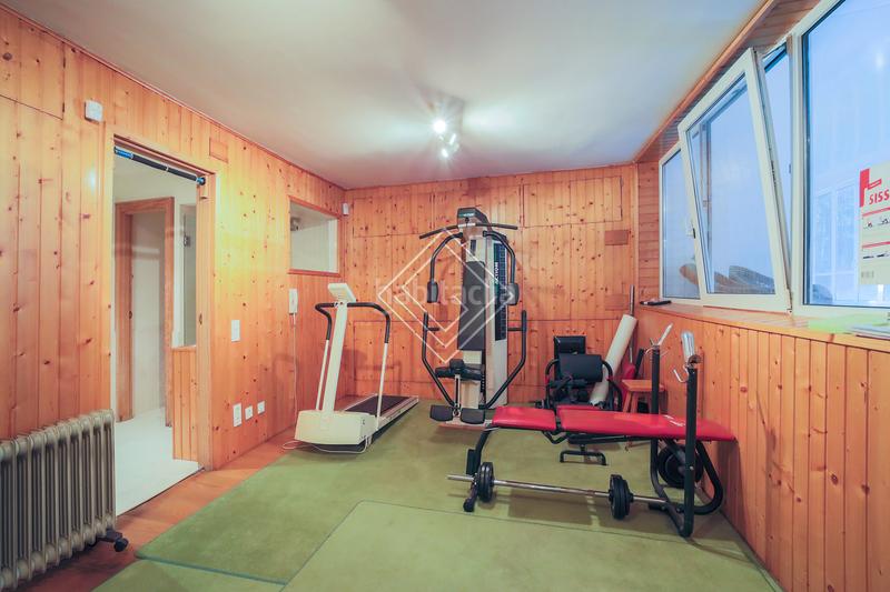 Foto bafec3ac-b9f9-4c2c-8ebb-f60a67ce1f78. Chalet with heating parking pool in Ciudad Universitaria Madrid