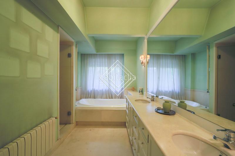 Foto daaa9c78-c24f-4c4a-bc69-6fd44fa728f6. Chalet with heating parking pool in Ciudad Universitaria Madrid