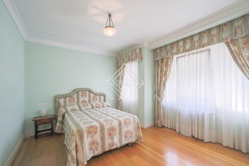 Foto e436a393-e583-4bc3-bc61-6c611a7ebdab. Chalet with heating parking pool in Ciudad Universitaria Madrid