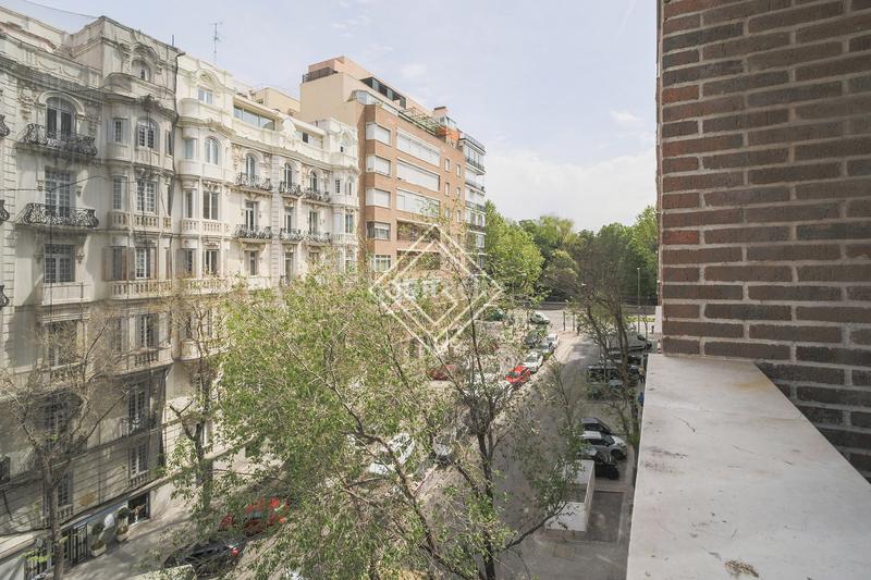 Foto b2e55608-d0f5-4123-982e-2b4670daa2e2. Lloguer pis a calle de espalter 6 a Jerónimos Madrid
