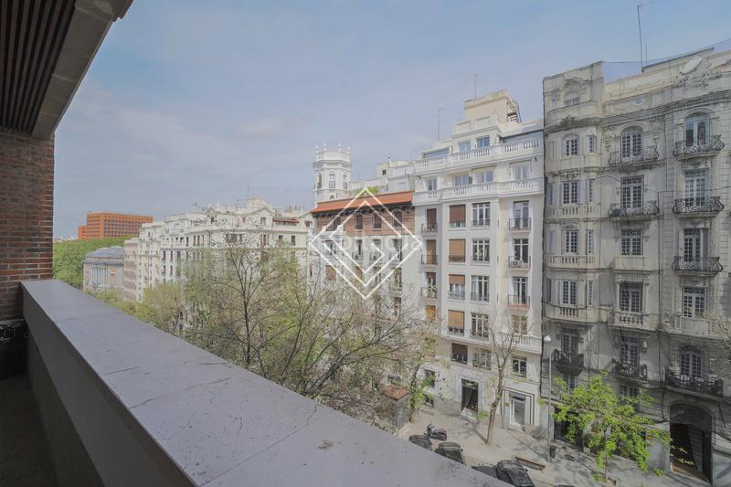 Foto 58c6994c-36ba-480d-bfc1-3bf84b37058a. Alquiler piso en calle de espalter 6 en Jerónimos Madrid