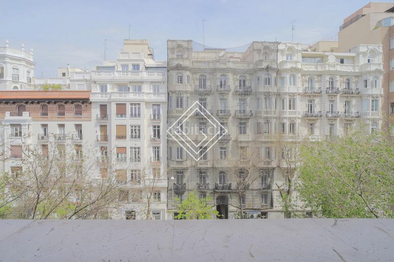 Foto b3389721-8a9b-4c20-b720-fb1a286a9fc0. Alquiler piso en calle de espalter 6 en Jerónimos Madrid