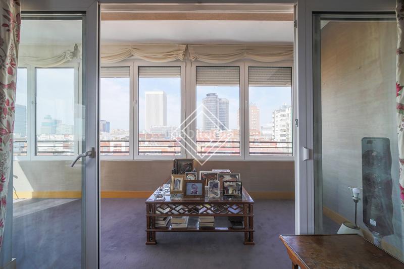 Foto 1b61959e-b7bf-414a-963b-500e6af12ea8. Duplex avec chauffage parking dans El Viso Madrid