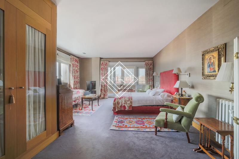 Foto 2c5e5282-3afe-4e5c-8205-09318da22ef9. Duplex avec chauffage parking dans El Viso Madrid