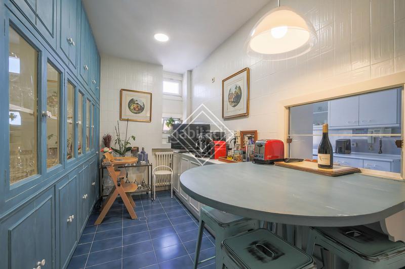 Foto 47b3bade-787a-4cb3-8948-9c82438697fc. Zweistöckige wohnung mit heizung parking in El Viso Madrid