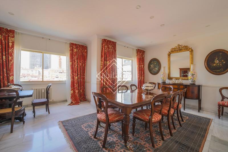 Foto 84ef7e6b-a5bb-4a0b-82d1-55abbbcb0d0f. Zweistöckige wohnung mit heizung parking in El Viso Madrid