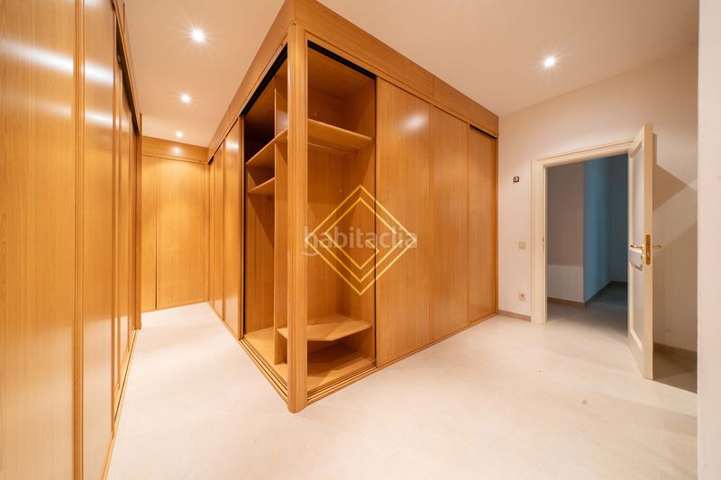 Foto 52d4ed4e-a9cc-4c59-a9b1-79ab08261960. Casa amb calefacció piscina a La Florida - El Plantío Madrid