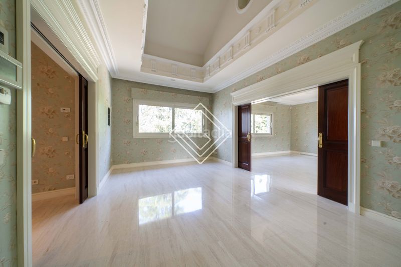 Foto b95f63e1-d4f7-4ca3-8d3b-10b02bb7a802. Casa amb calefacció piscina a La Florida - El Plantío Madrid