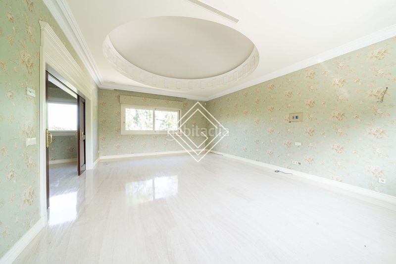 Foto fa9f5b76-84f1-4e3c-b9ea-d358260b0f94. Casa amb calefacció piscina a La Florida - El Plantío Madrid