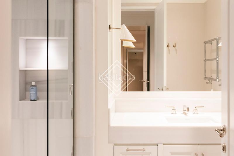 Foto 7810a873-51c2-4a36-9ed6-91eea74416f4. Appartement avec chauffage parking dans Argüelles Madrid