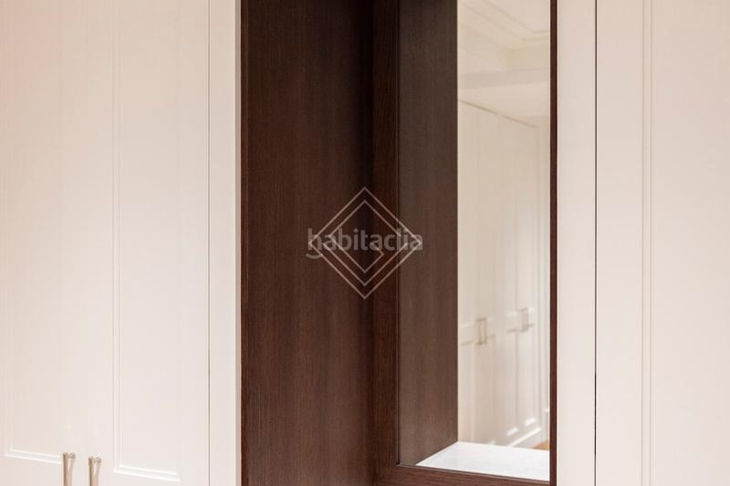 Foto b172c826-88a0-47c1-bbc3-342ff587e6f3. Appartement avec chauffage parking dans Argüelles Madrid