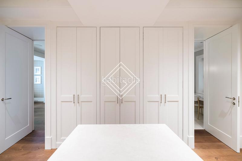 Foto cb797691-f6f6-4b13-bdc3-732d62d22dd9. Appartement avec chauffage parking dans Argüelles Madrid