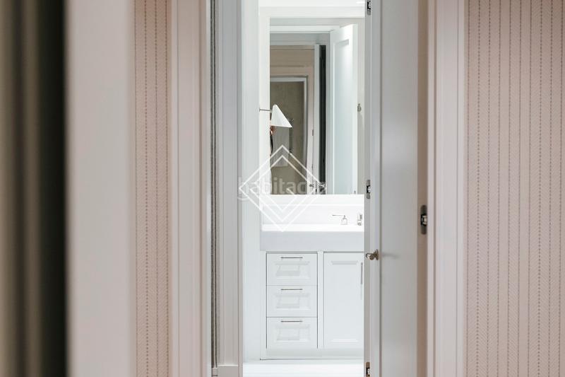 Foto f568461f-a8e7-4c48-93d9-9c6a30a65e72. Appartement avec chauffage parking dans Argüelles Madrid