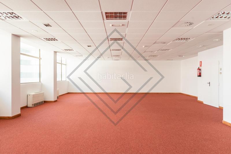 Foto 8283b2da-375f-4d3b-ab45-b5496ae36ab7. Oficina en Aeropuerto Madrid