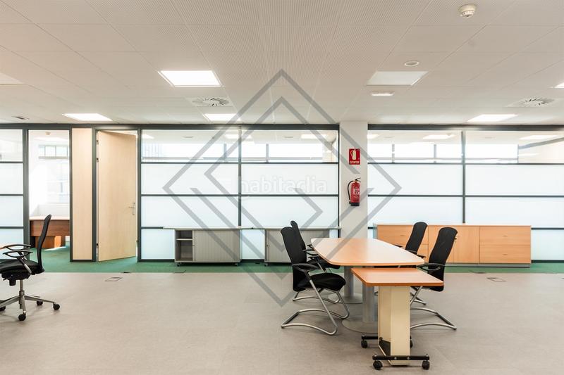 Foto 414a9d5a-3f9d-476c-b57d-5584b24122f9. Ufficio in Aeropuerto Madrid