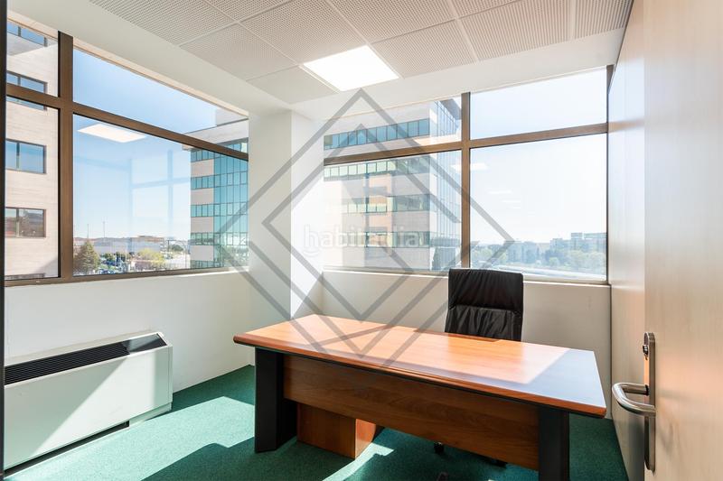 Foto 5e077674-4b12-4f73-8383-c84ba650cc50. Ufficio in Aeropuerto Madrid