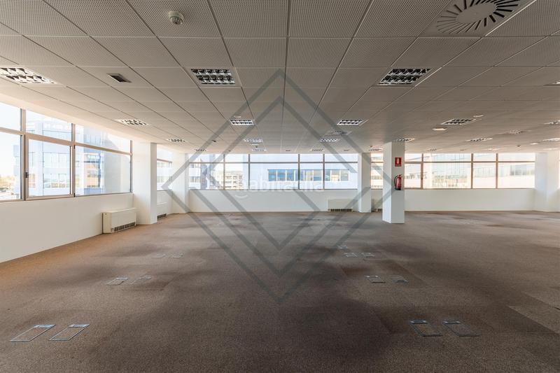 Foto 6c00a836-d5fa-4fb4-8e75-b7f4504bbc60. Ufficio in Aeropuerto Madrid