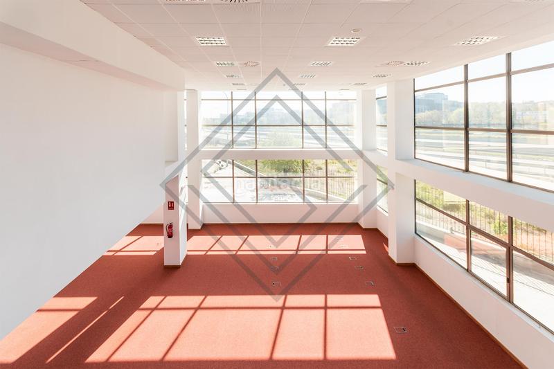 Foto 83dfddaa-e61d-4424-8f8e-eede1d059c4a. Ufficio in Aeropuerto Madrid