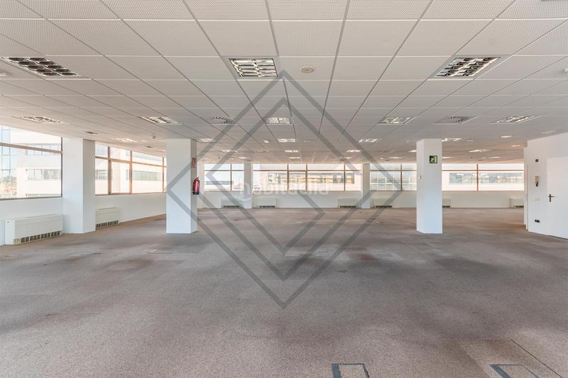 Foto e01a6ed2-8f3d-4aa8-a827-cc1c628f3aaf. Ufficio in Aeropuerto Madrid