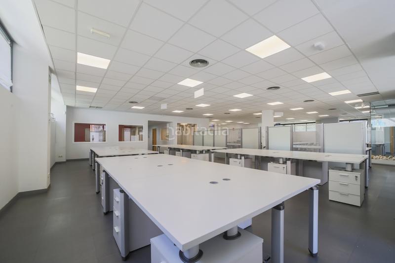 Foto f6e6cef0-37c9-4328-888f-2e2d09980e1b. Rent office space with heating in Estrella Madrid