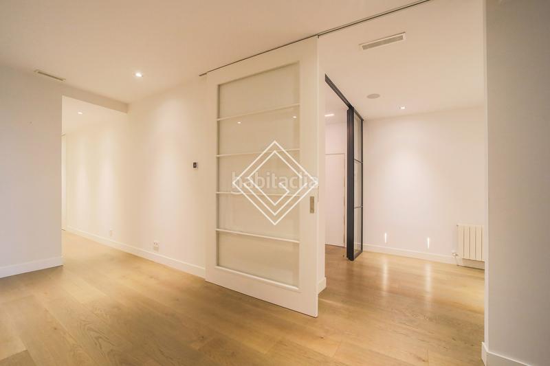 Foto fc17b87e-25bc-4ce5-b4ae-9835d4423804. Affitto appartamento con riscaldamento in Argüelles Madrid