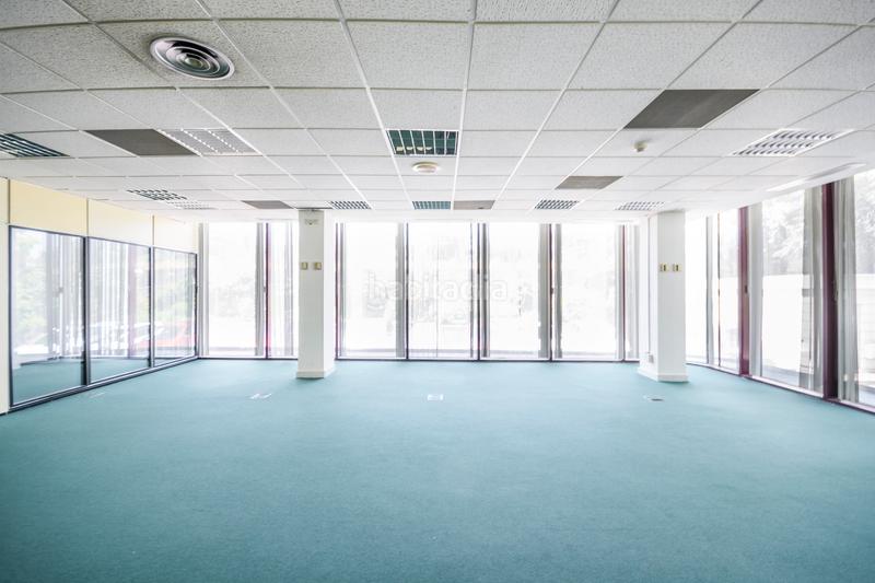 Foto fcf6e034-f223-4355-81a0-6d4940e7cea2. Location bureau avec chauffage dans La Florida - El Plantío Madrid