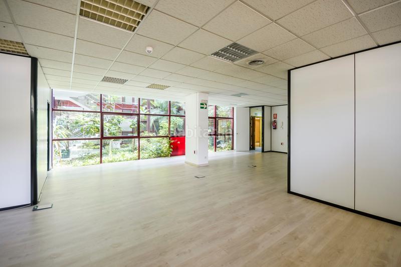 Foto bc6cf33b-9a86-4c8f-826c-f3618cdb6f1d. Miete büro mit heizung in La Florida - El Plantío Madrid