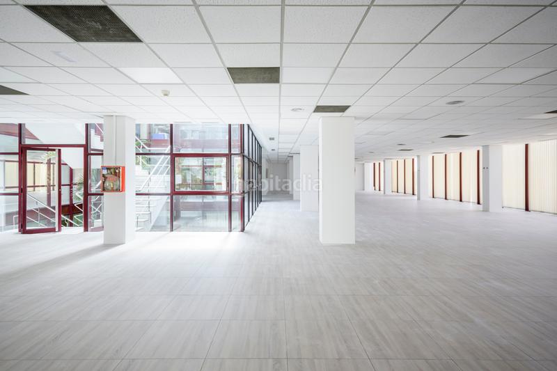 Foto 0c9617f9-5e14-40b4-b940-3044f45bbf25. Rent office space with heating in La Florida - El Plantío Madrid