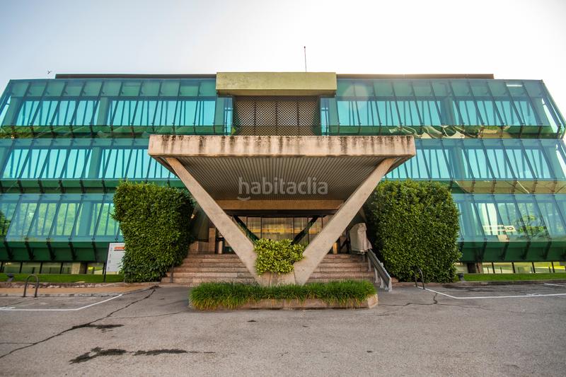 Foto f7406154-a225-4679-8a72-91d5ad35335a. Location bureau avec chauffage dans La Florida - El Plantío Madrid