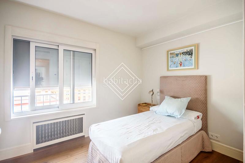 Foto ade3b957-ce8e-4679-9678-d5e4a7cc31d3. Piso en Argüelles Madrid