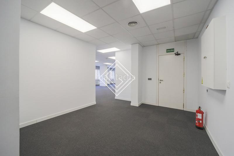 Foto fe3f4b11-398e-4406-b5c3-ad94043f0b76. Miete büro mit heizung in Nueva España Madrid