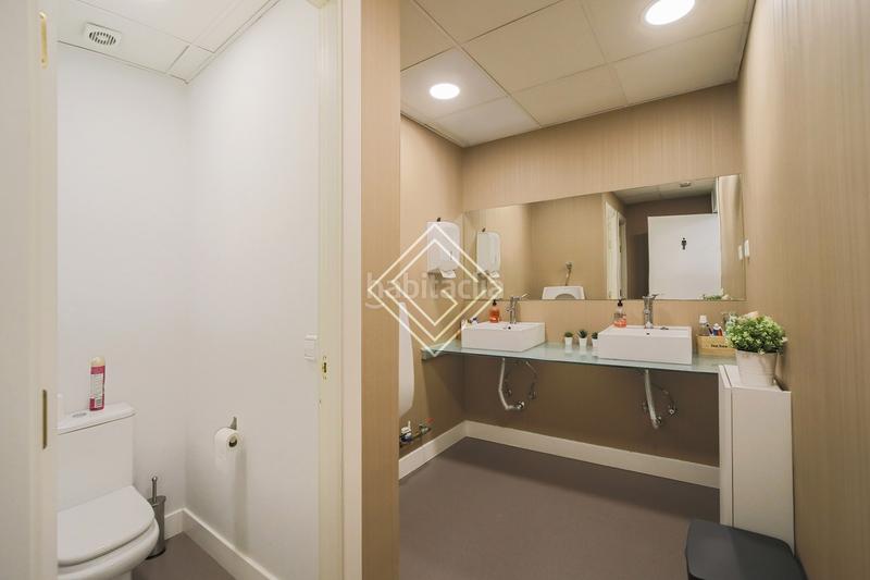 Foto a08429cf-6ca5-4435-9c28-124b4457cb5b. Lloguer oficina amb calefacció a Nueva España Madrid