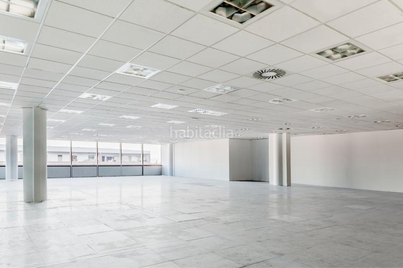 Foto 2b4c85ef-d661-4252-a1a3-32bbc04d8b22. Rent office space with heating in Simancas Madrid