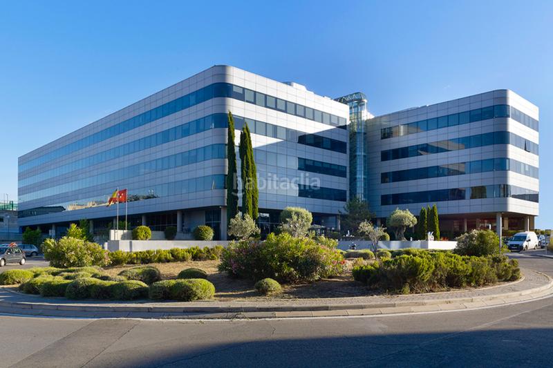 Foto 5b51e0c5-f559-4be3-8384-b768bb4854a8. Rent office space with heating in Simancas Madrid