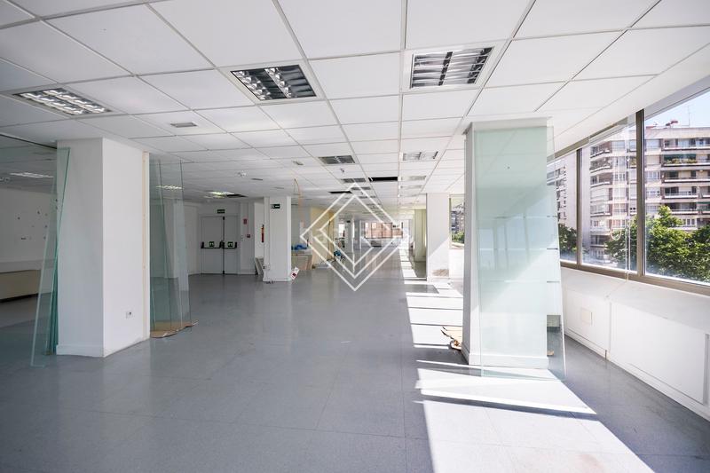 Foto ad766910-79af-43f6-9cf2-1c6750b412de. Location bureau avec chauffage dans El Viso Madrid