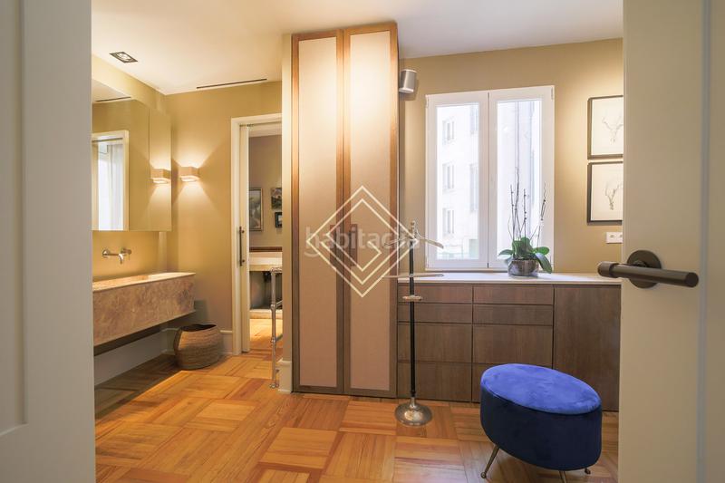 Foto 88b405d7-d526-4b3f-b9cd-9987a7072279. Affitto appartamento con riscaldamento parcheggio in Madrid