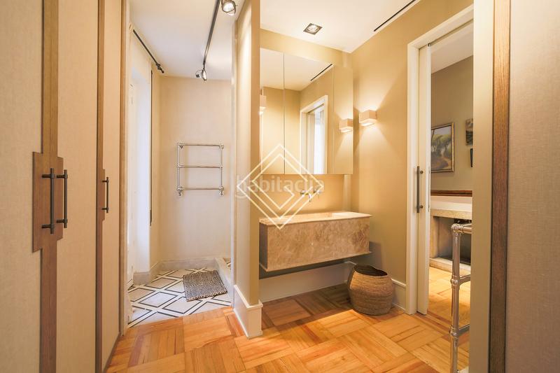 Foto 91ecf987-936e-4dcd-8640-a0831c6c59d8. Location appartement avec chauffage parking dans Almagro Madrid