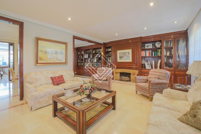 Foto e26ae1c3-9c12-46dc-8c64-55dac35b036b. Chalet mit heizung pool in Monteclaro Pozuelo de Alarcón
