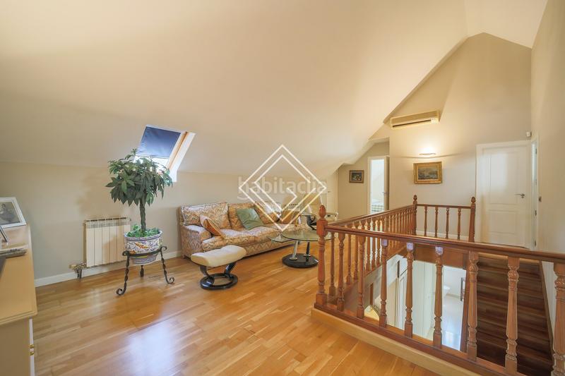 Foto 57c79dc4-22de-4c33-a911-67d0031f3e82. Chalet with heating pool in Monteclaro Pozuelo de Alarcón