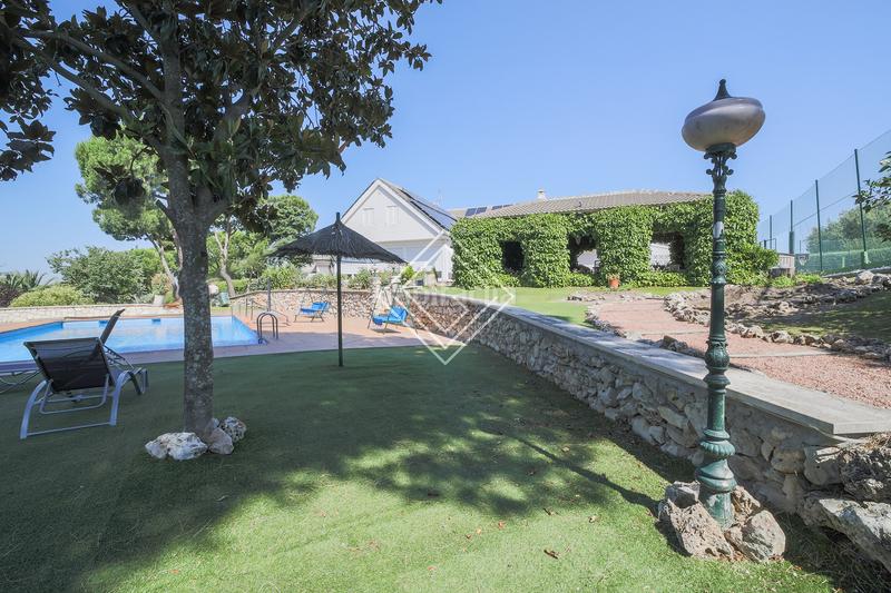 Foto b8f08106-1ca7-4c92-84ab-7fa600ac76ba. Chalet en Monteclaro Pozuelo de Alarcón