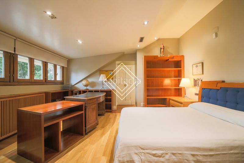 Foto 51debbed-e42f-4568-957b-f9db3cfcaf78. Chalet with fireplace heating parking pool in Conde Orgaz - Piovera Madrid