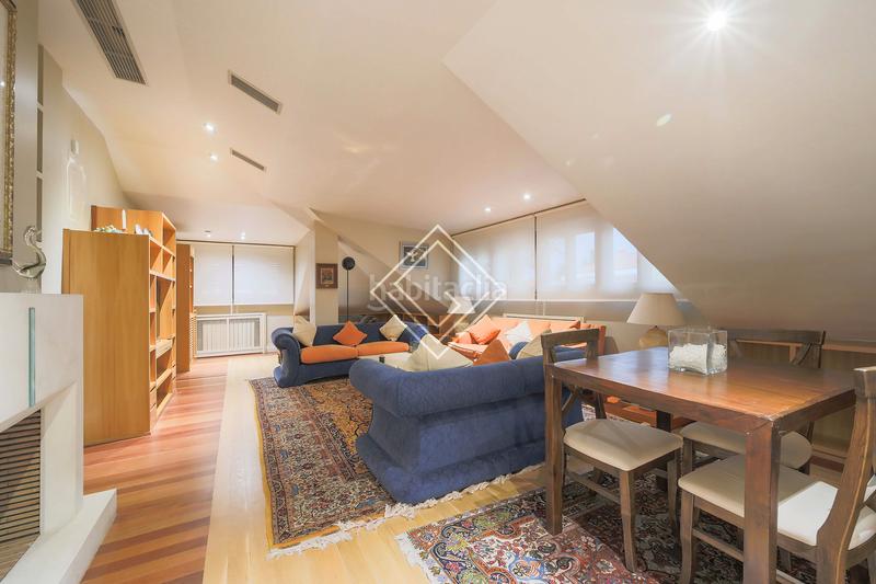 Foto fb3a3e11-4a09-4103-9188-52d3b6c92169. Chalet avec cheminée chauffage parking piscine dans Madrid